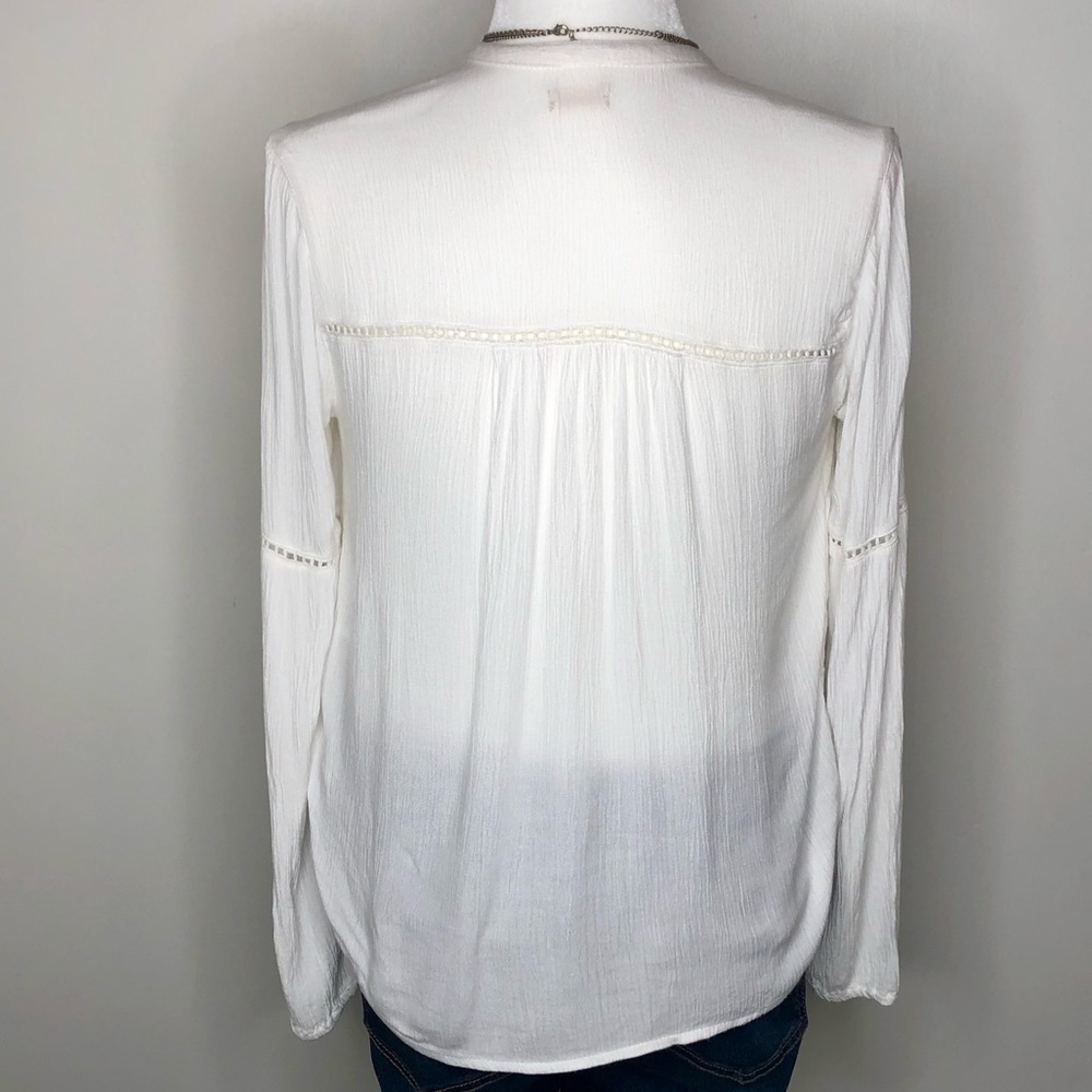 Hollister Boho Blouse Hi Low V neck Crochet detail XS - Picture 4 of 14